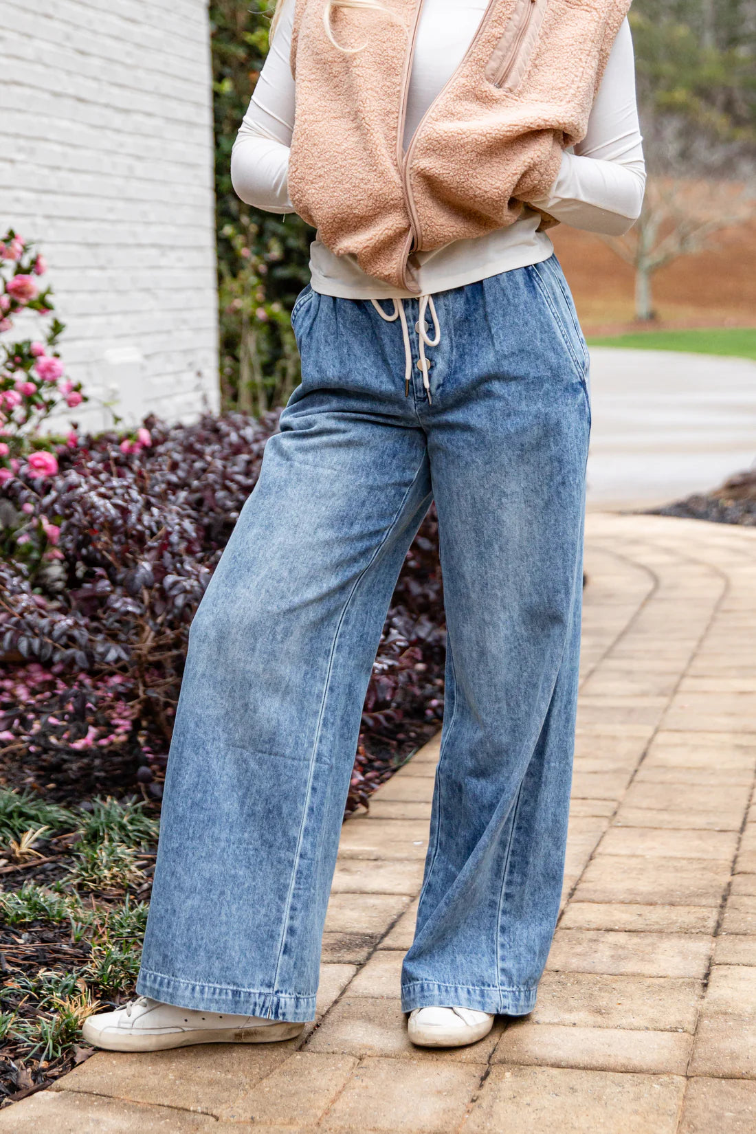 Medium Wash High-Rise Drawstring Waist Wide Leg Jeans